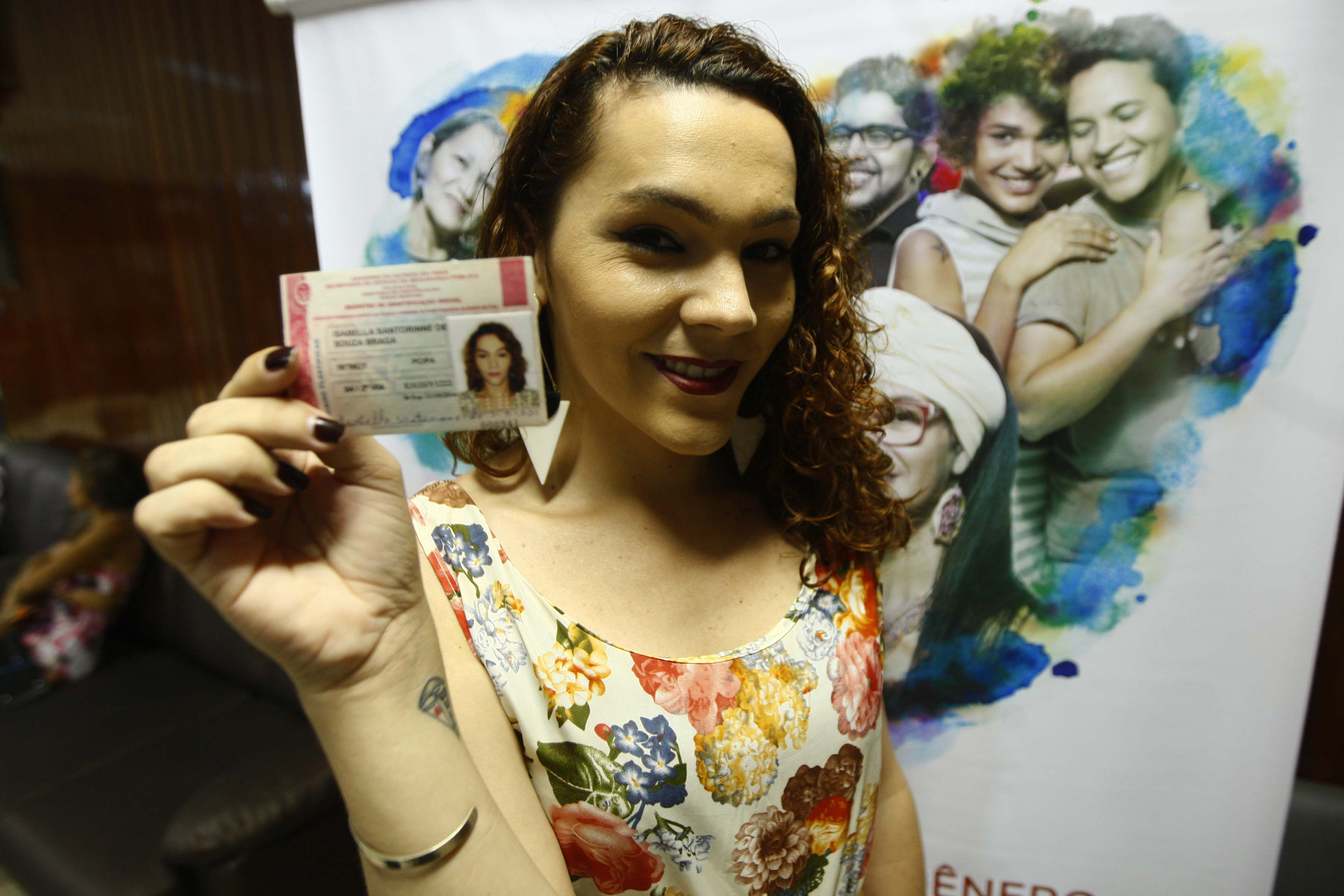 Para combater o preconceito que provoca a violência o Governo do Estado, lançou na tarde desta terça-feira (09), no Margarida Schivasapa do Centur, a campanha de combate a LGBTFOBIA. A campanha traz o tema “Diversidade. Eu respeito. E você?”. FOTO: THIAGO GOMES / AG. PARÁ DATA: 09.05.2017 BELÉM - PARÁ
